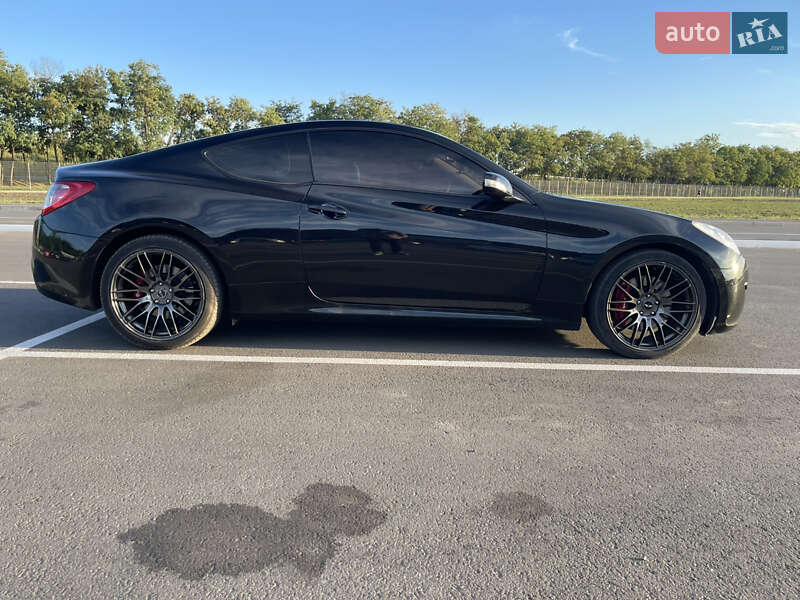 Купе Hyundai Genesis Coupe 2009 в Днепре