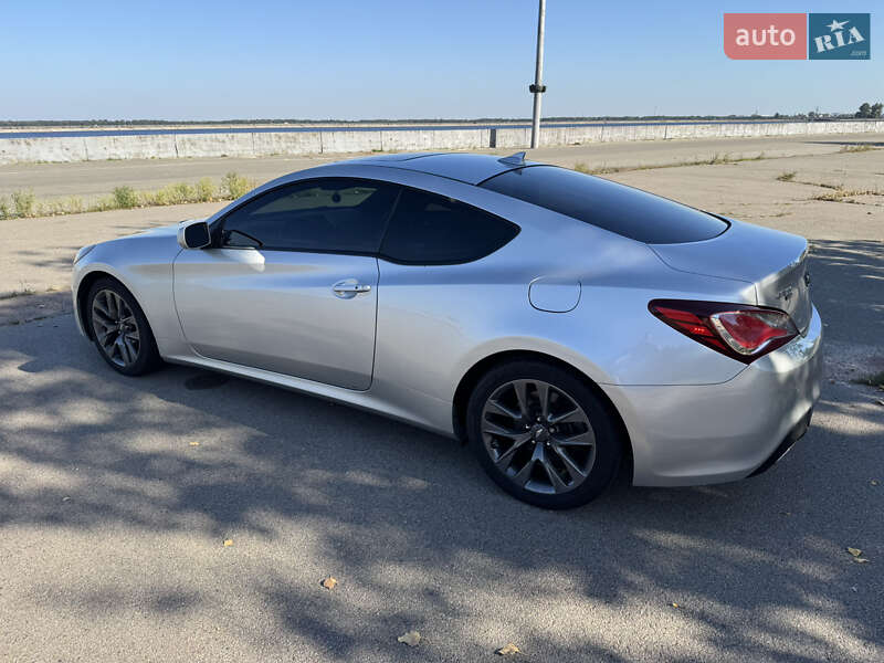 Купе Hyundai Genesis Coupe 2013 в Киеве