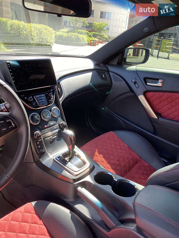 Купе Hyundai Genesis Coupe 2012 в Кременчуге