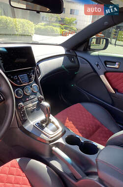 Купе Hyundai Genesis Coupe 2012 в 