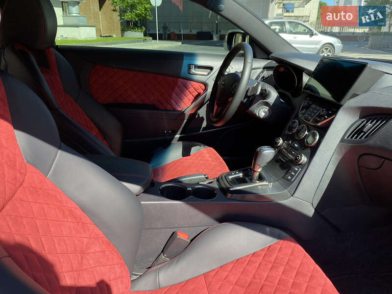 Купе Hyundai Genesis Coupe 2012 в Кременчуге