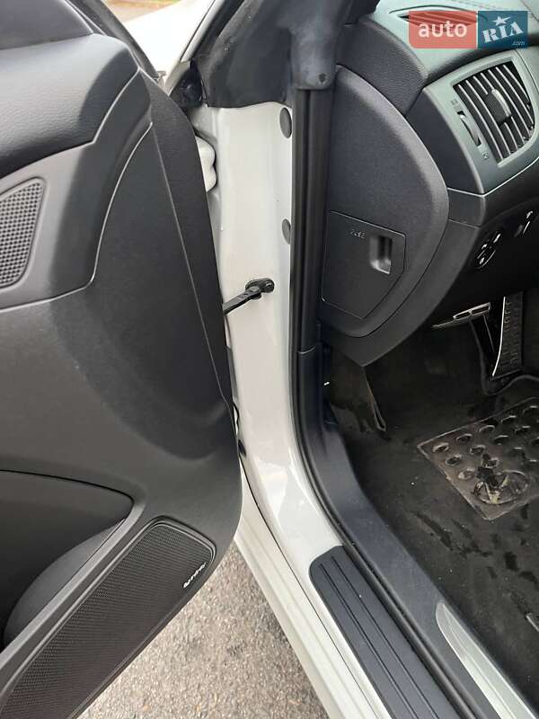 Купе Hyundai Genesis Coupe 2013 в Кривому Розі фото 18 Купе Hyundai Genesis Coupe 2013 в Кривому Розі