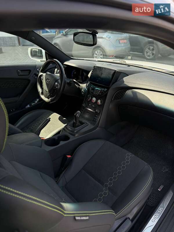 Купе Hyundai Genesis Coupe 2014 в Чернівцях фото 14 Купе Hyundai Genesis Coupe 2014 в Чернівцях