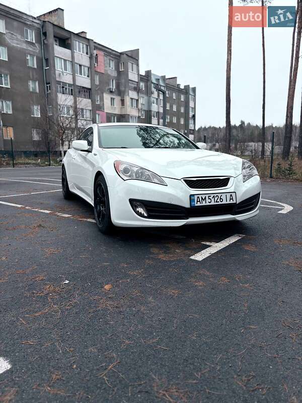 Купе Hyundai Genesis Coupe 2011 в Малине