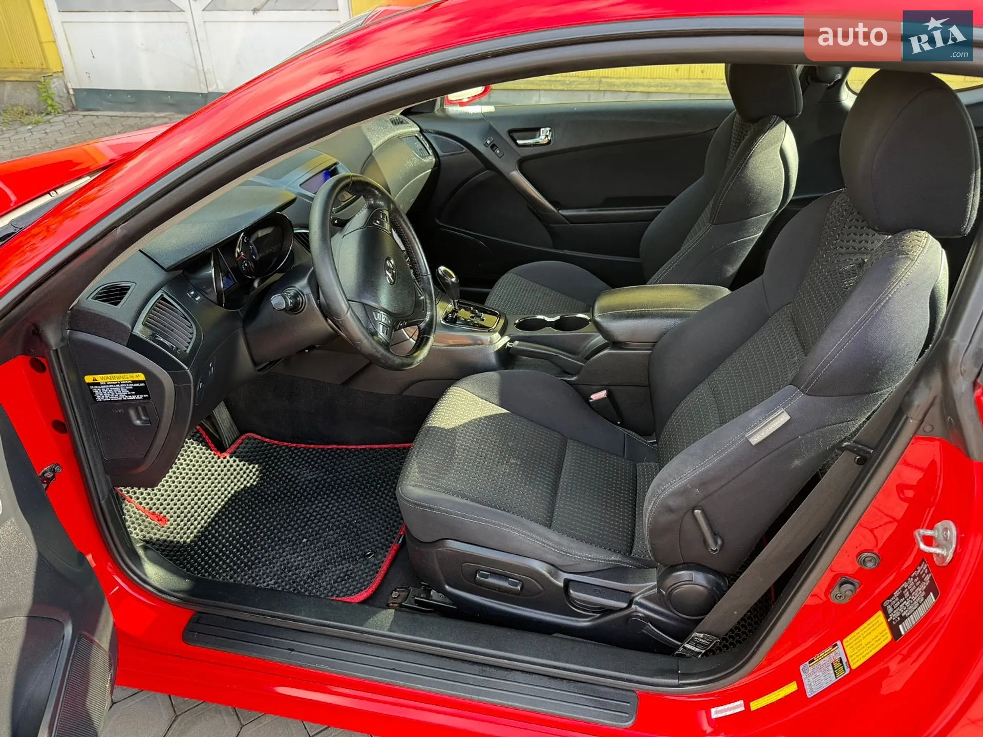 2010 Hyundai Genesis Coupe - мініатюра 19