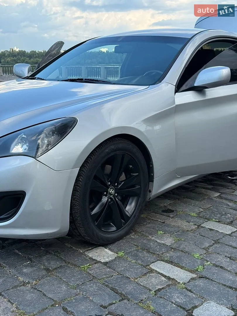 2010 Hyundai Genesis Coupe - мініатюра 20