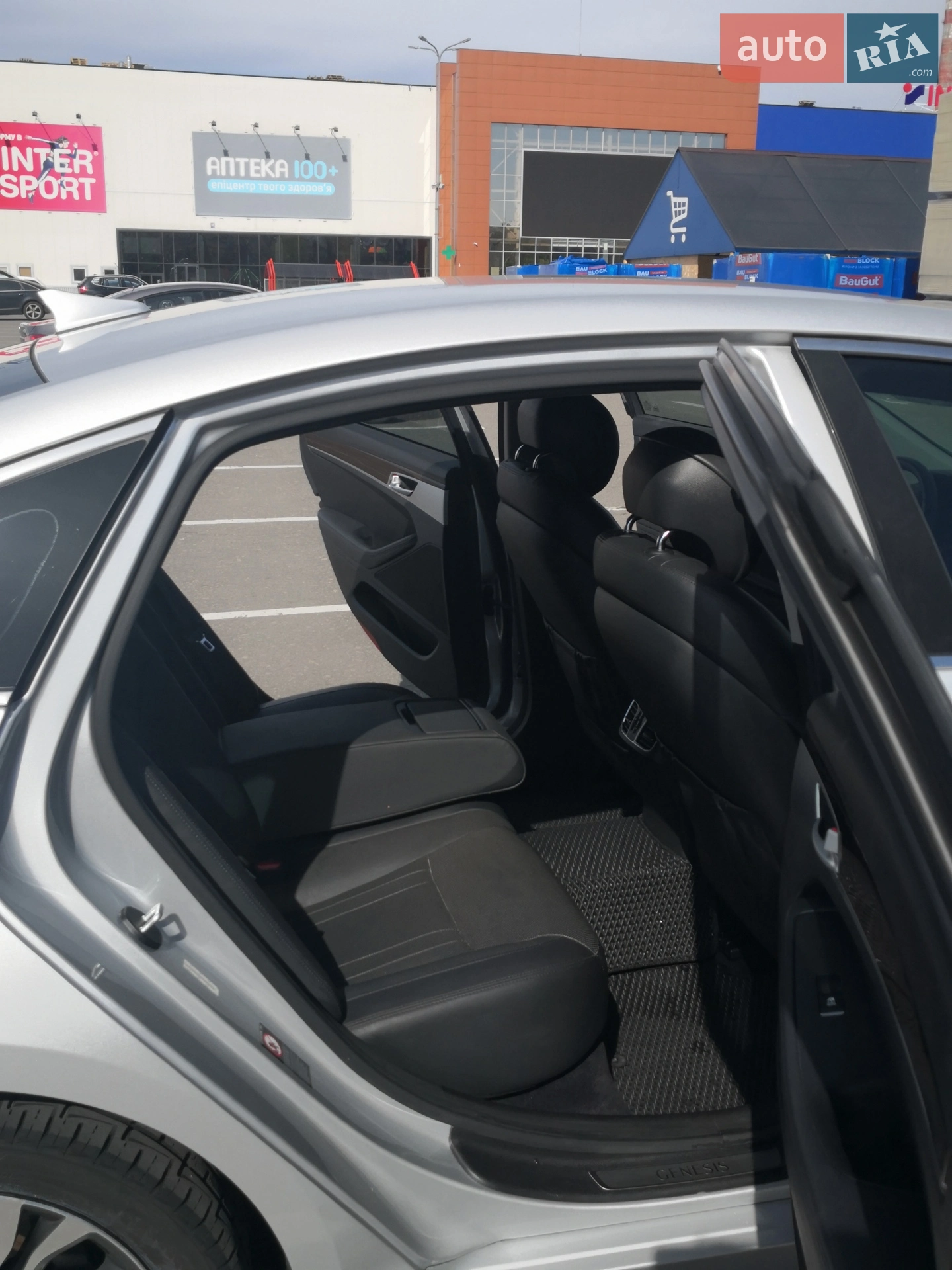2014 Hyundai Genesis - мініатюра 5