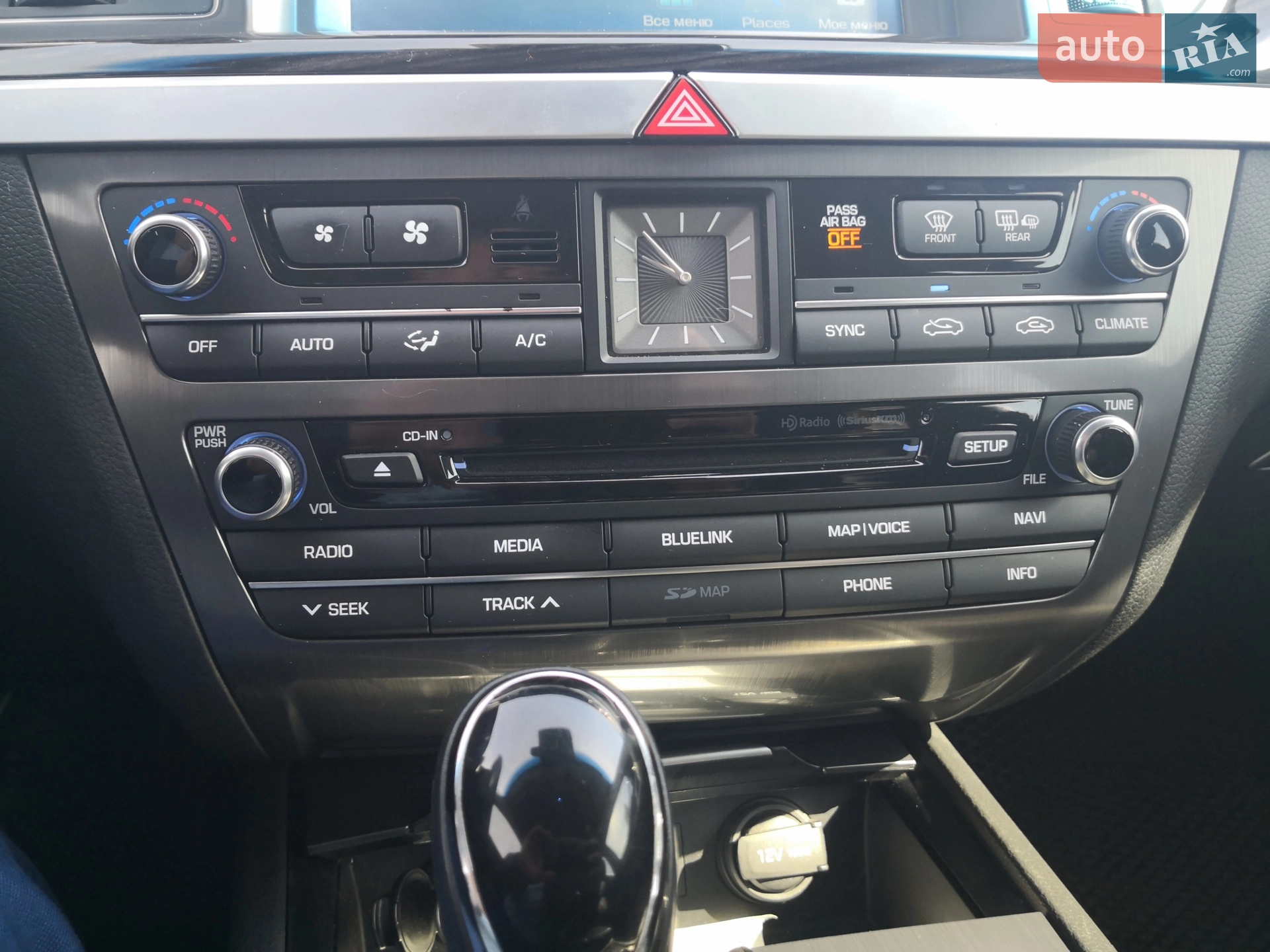 2014 Hyundai Genesis - мініатюра 17