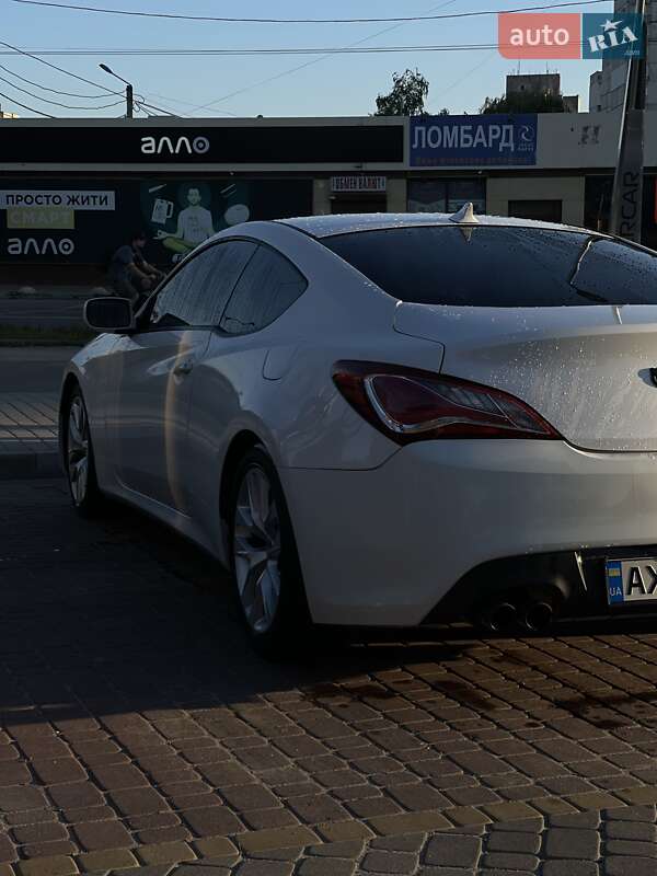 Купе Hyundai Genesis 2013 в Харькове