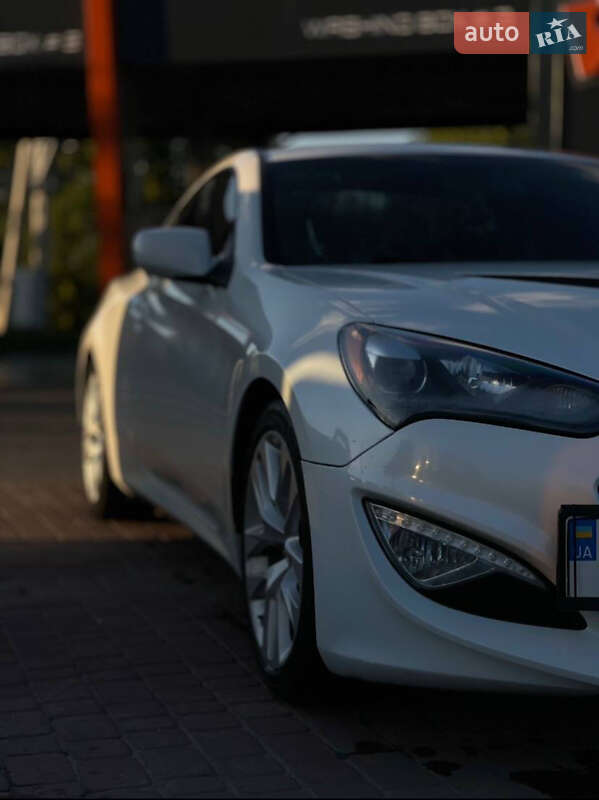 Купе Hyundai Genesis 2013 в Харькове