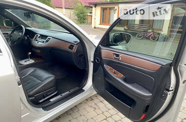 Седан Hyundai Genesis 2008 в 