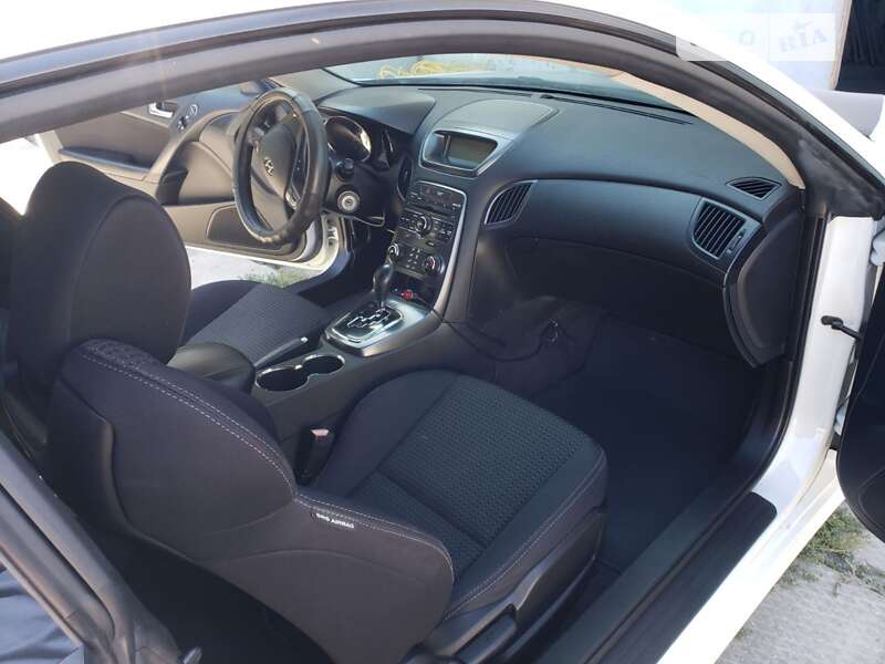 Купе Hyundai Genesis 2011 в Одессе