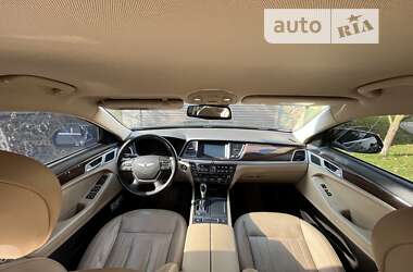 Седан Hyundai Genesis 2014 в Ивано-Франковске