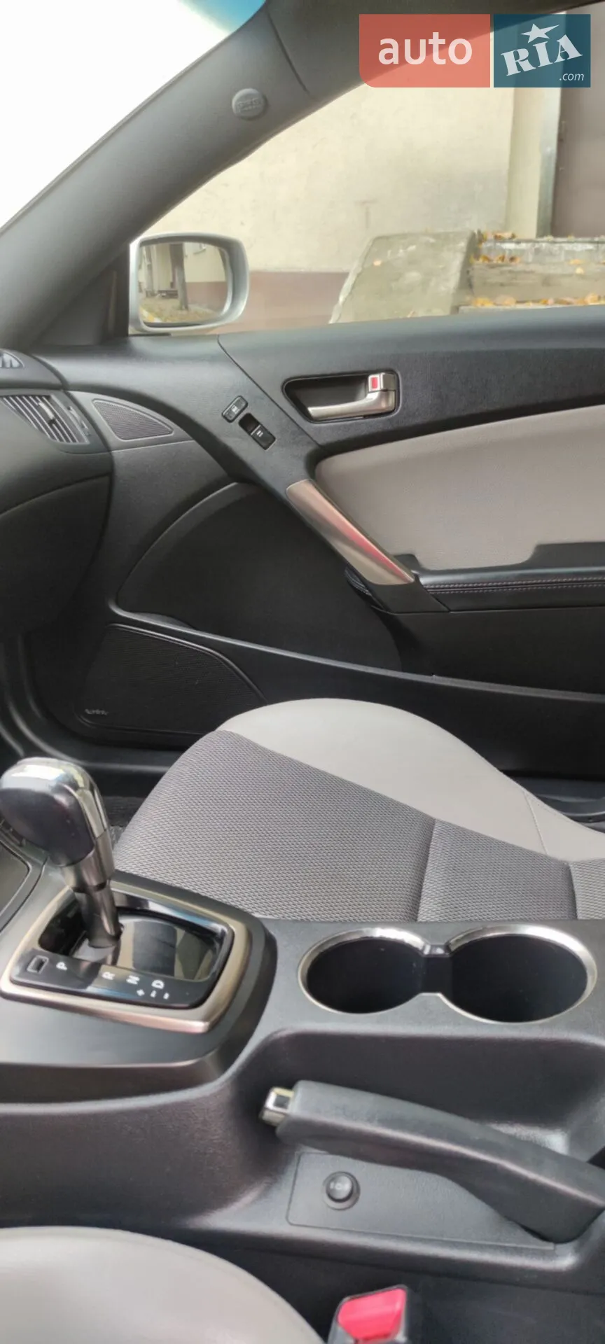 2013 Hyundai Genesis - мініатюра 16
