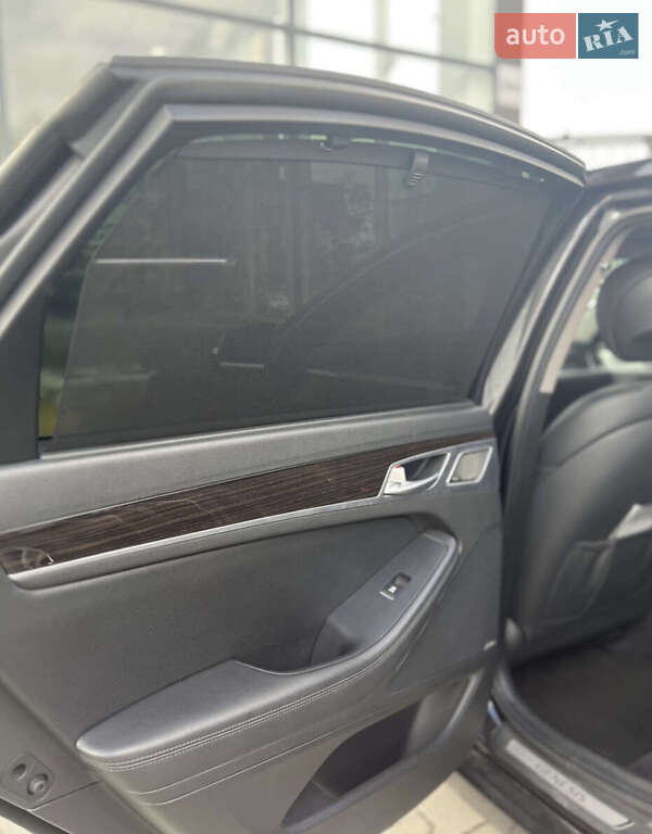 Седан Hyundai Genesis 2017 в Одесі