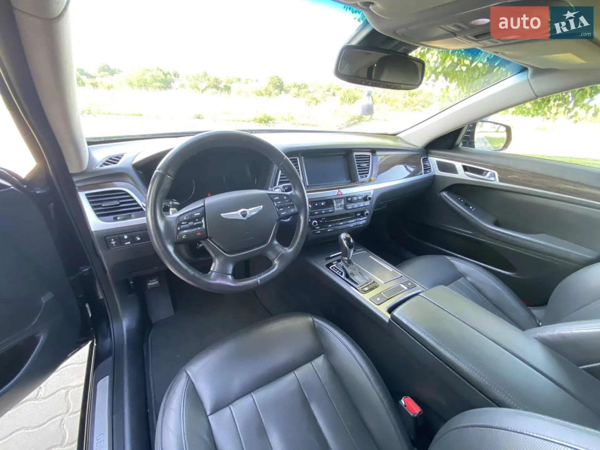 2015 Hyundai Genesis - мініатюра 31