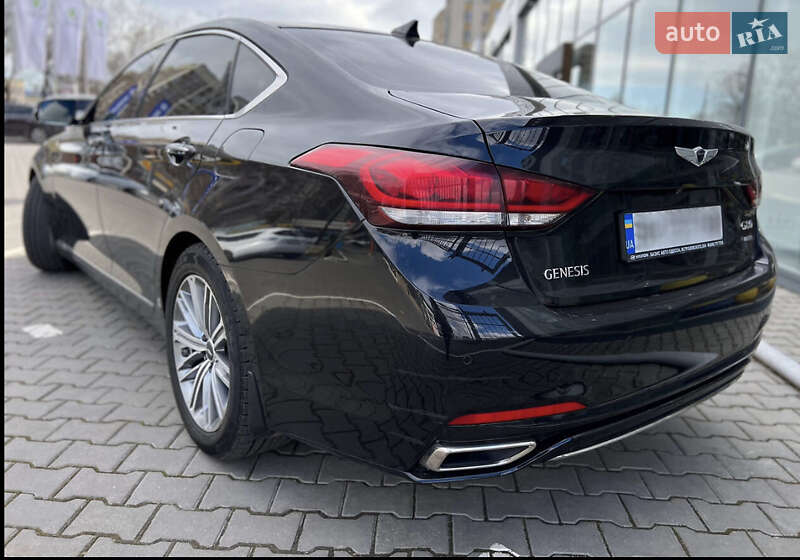 Седан Hyundai Genesis 2017 в Одесі