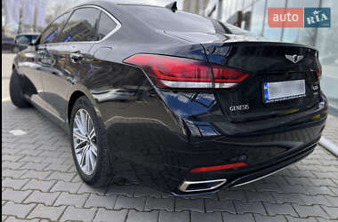 Седан Hyundai Genesis 2017 в 