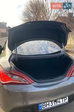 Купе Hyundai Genesis 2012 в 