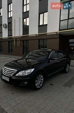 Седан Hyundai Genesis 2009 в Сокалі