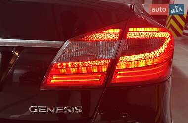 Седан Hyundai Genesis 2013 в Києві