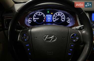 Седан Hyundai Genesis 2013 в 