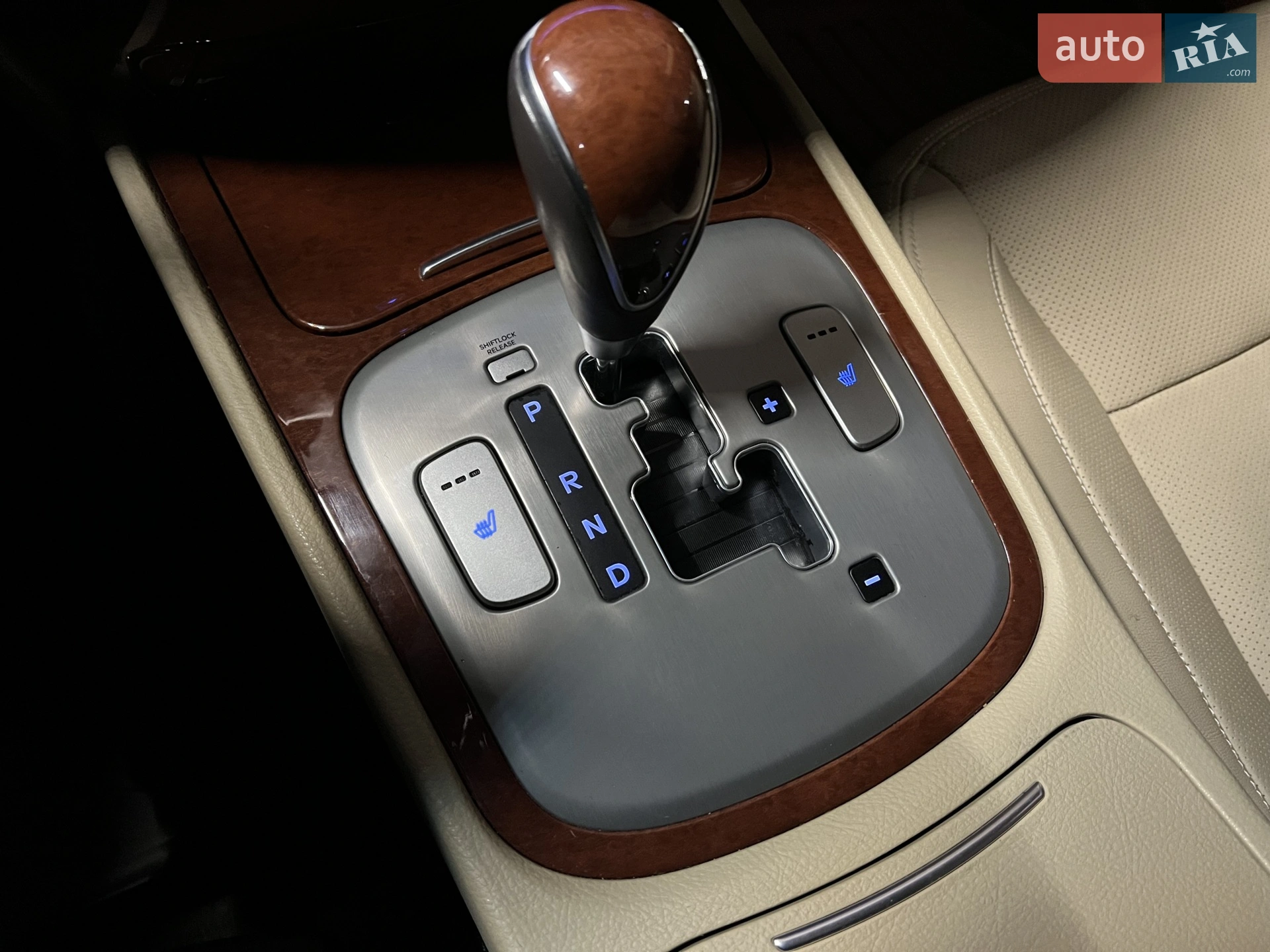 2013 Hyundai Genesis - мініатюра 36