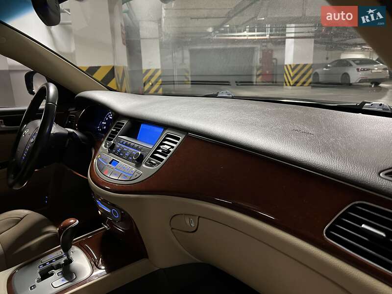 Седан Hyundai Genesis 2013 в Киеве