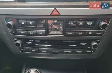 Седан Hyundai Genesis 2014 в 