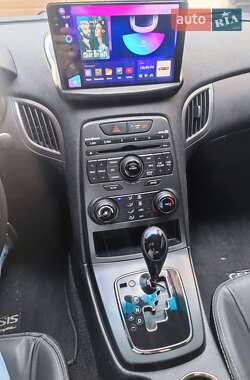 Купе Hyundai Genesis 2011 в 