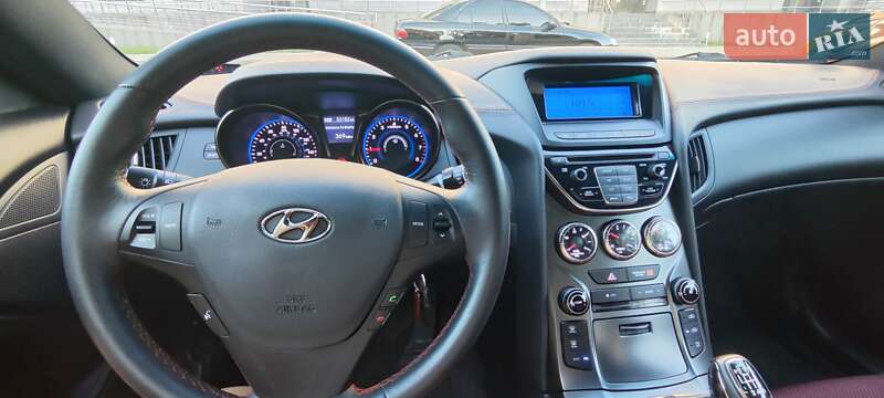 Купе Hyundai Genesis 2012 в Киеве фото 31 Купе Hyundai Genesis 2012 в Киеве