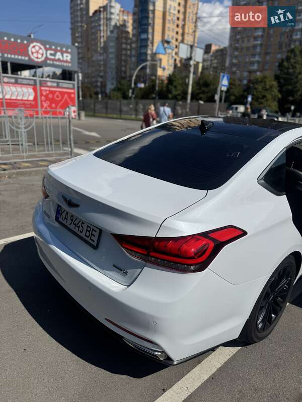 Седан Hyundai Genesis 2015 в Киеве фото 10 Седан Hyundai Genesis 2015 в Киеве