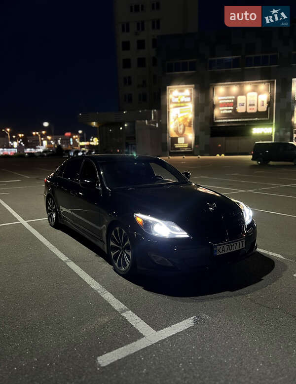 Седан Hyundai Genesis 2011 в Киеве