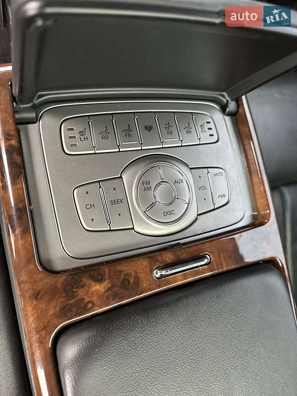 Седан Hyundai Genesis 2008 в Киеве