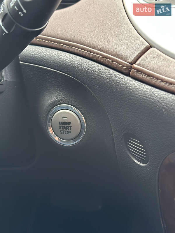 Седан Hyundai Genesis 2008 в Киеве