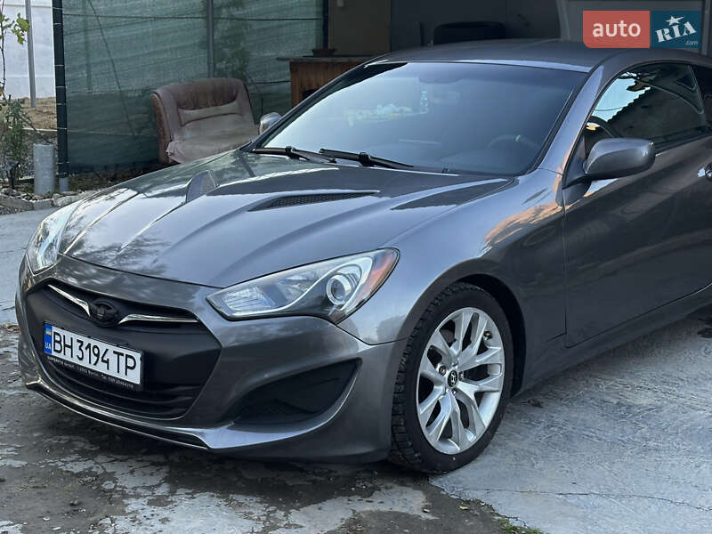 Купе Hyundai Genesis 2012 в Білгороді-Дністровському