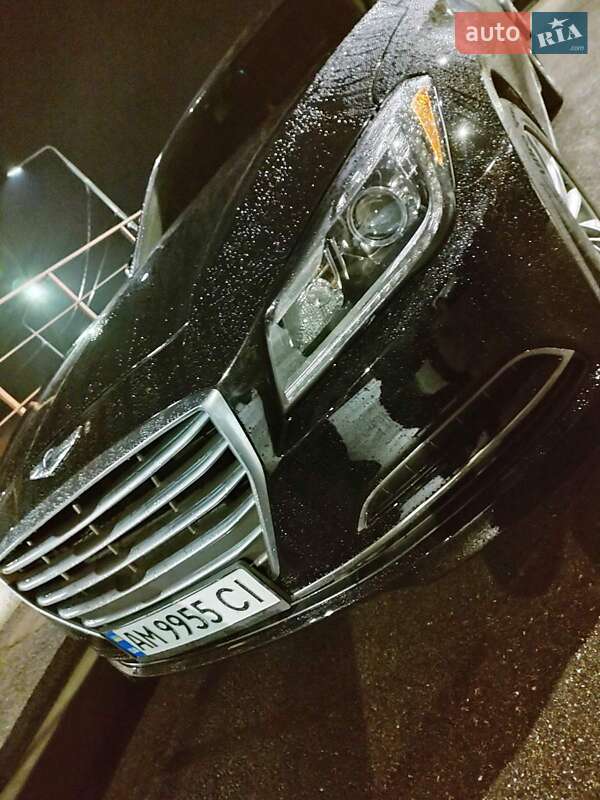 Седан Hyundai Genesis 2015 в Киеве