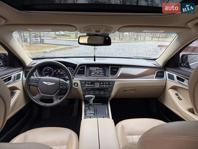 Седан Hyundai Genesis 2015 в Киеве фото 10 Седан Hyundai Genesis 2015 в Киеве