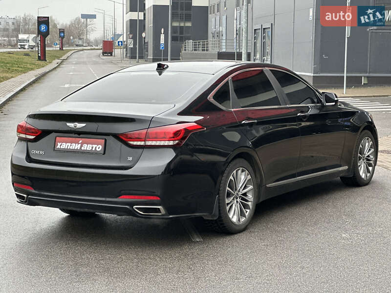Седан Hyundai Genesis 2015 в Киеве