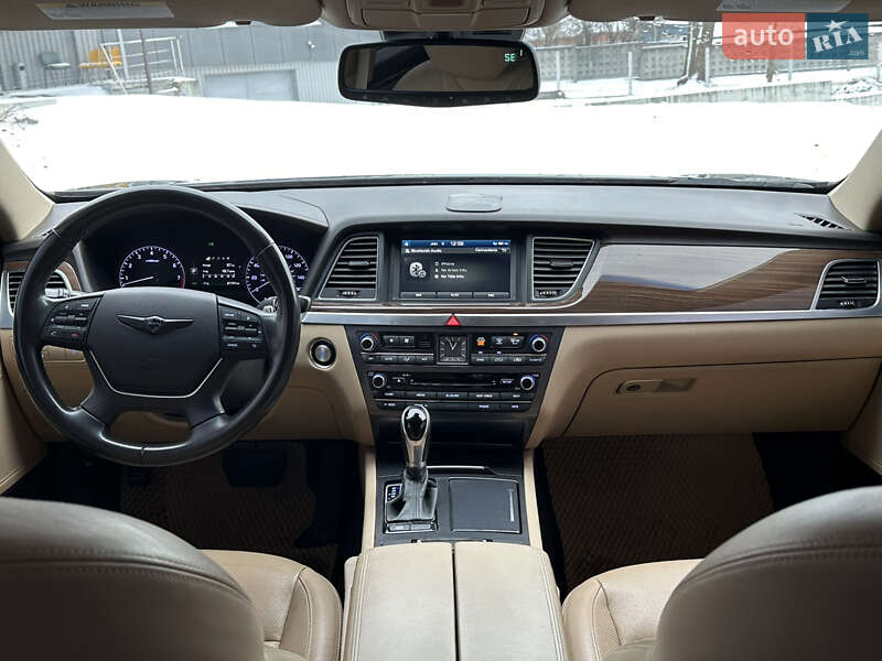 Седан Hyundai Genesis 2015 в Киеве