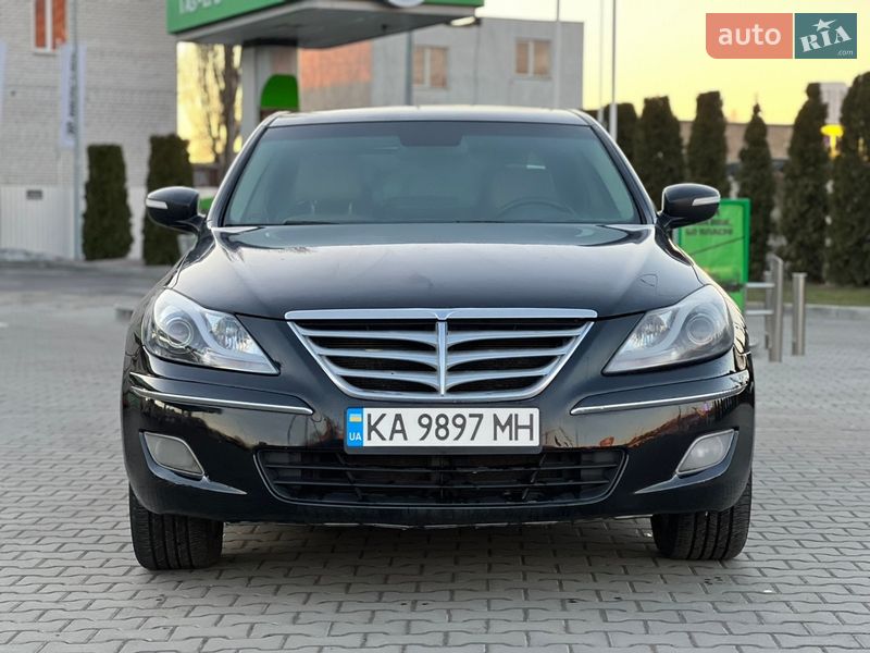 Седан Hyundai Genesis 2008 в Киеве