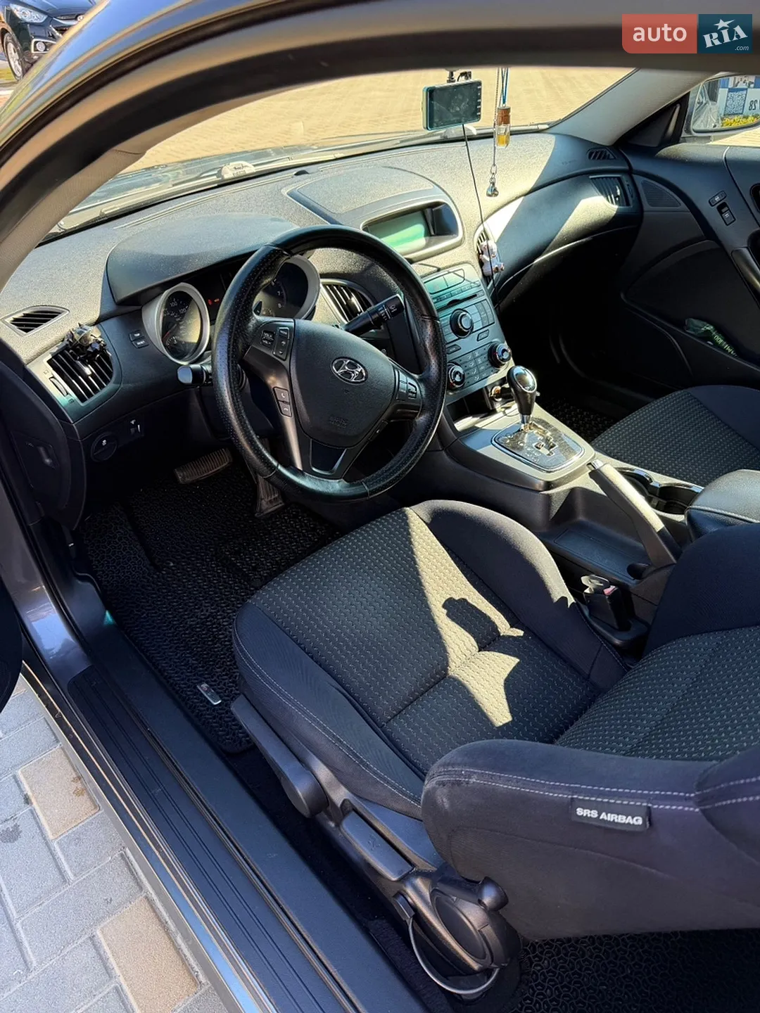 2011 Hyundai Genesis - мініатюра 13