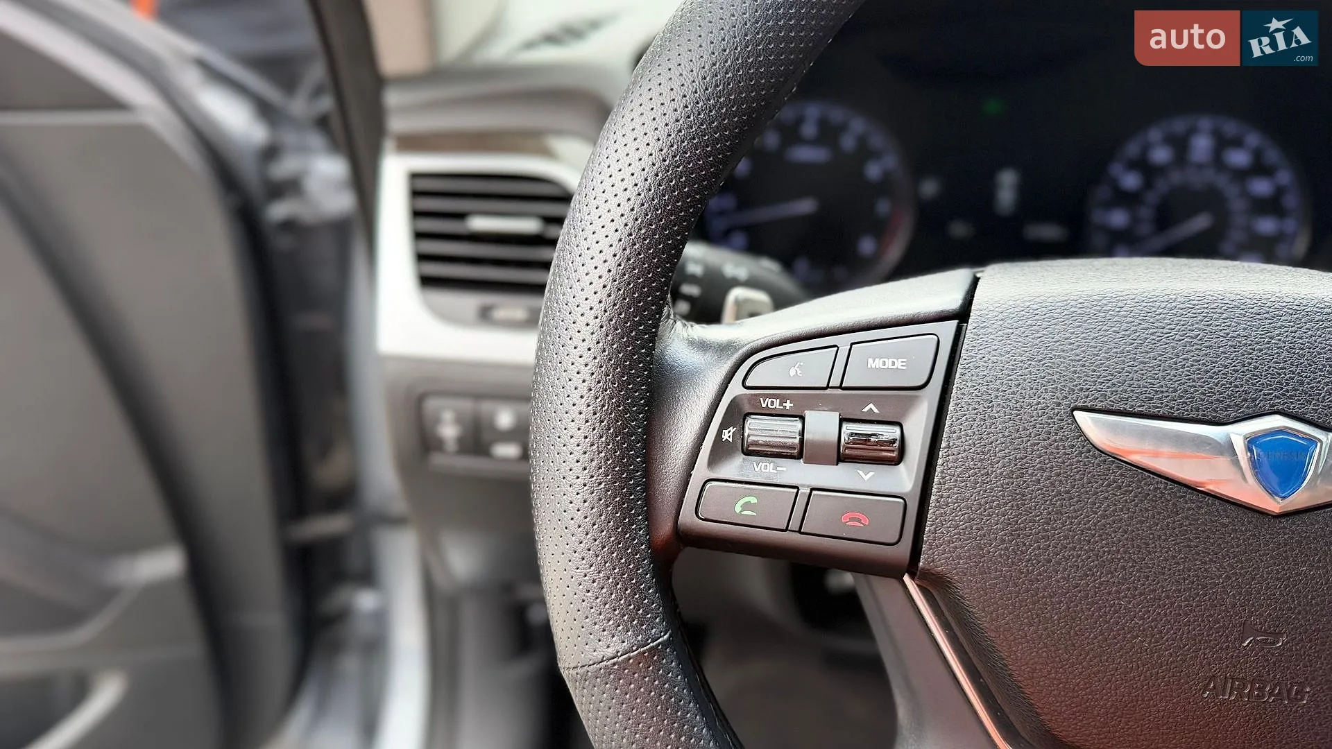 2015 Hyundai Genesis - мініатюра 29