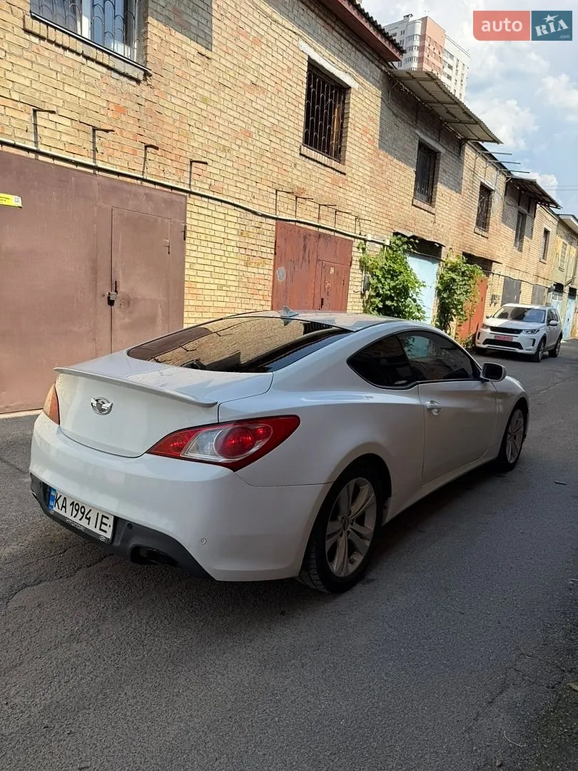 2011 Hyundai Genesis - мініатюра 8