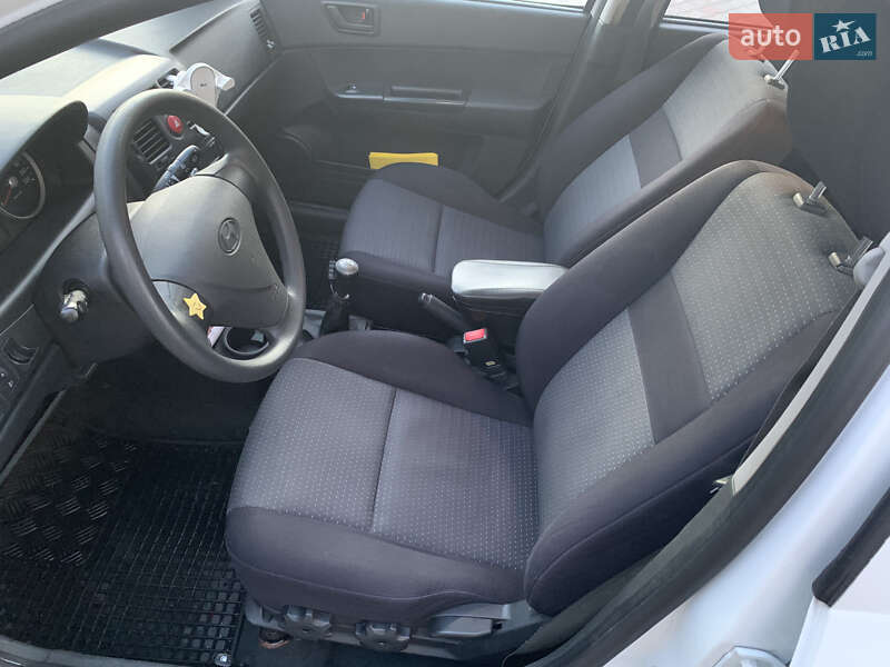 Хэтчбек Hyundai Getz 2010 в Одессе