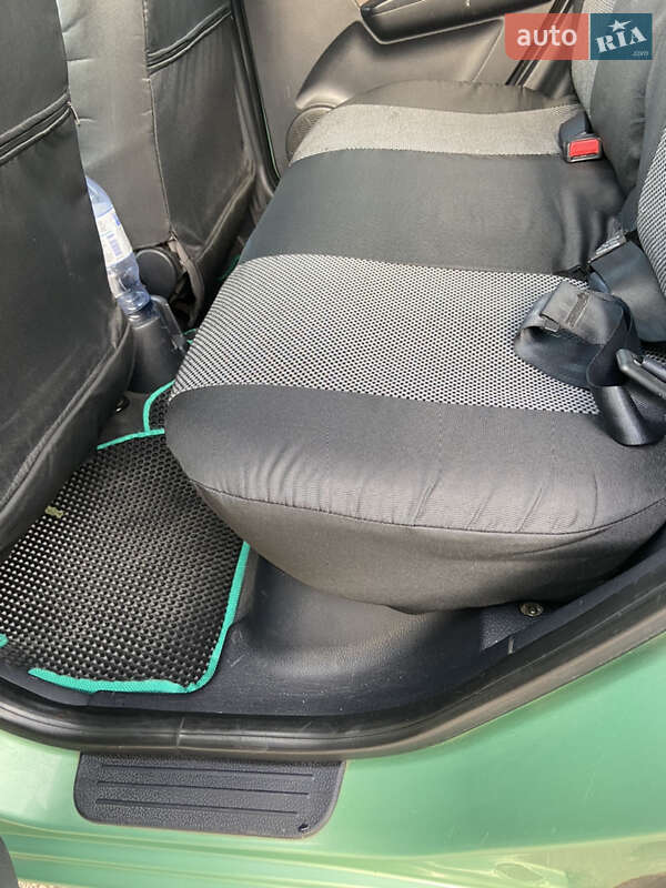 Хэтчбек Hyundai Getz 2004 в Николаеве фото 5 Хэтчбек Hyundai Getz 2004 в Николаеве