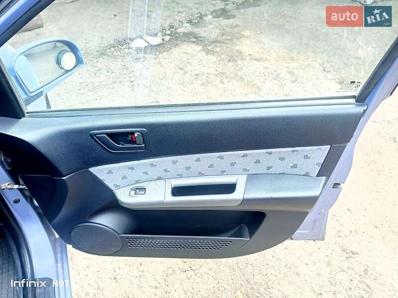 Хэтчбек Hyundai Getz 2005 в Киеве