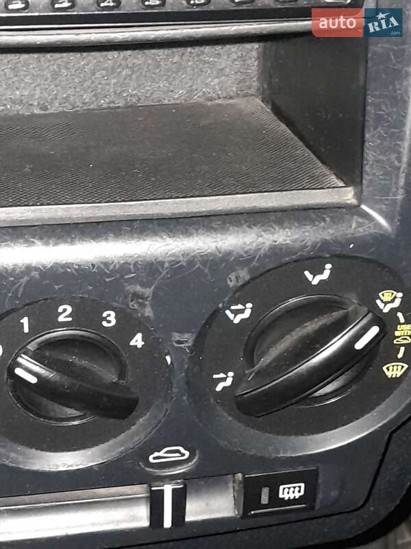 Хэтчбек Hyundai Getz 2004 в Киеве фото 14 Хэтчбек Hyundai Getz 2004 в Киеве