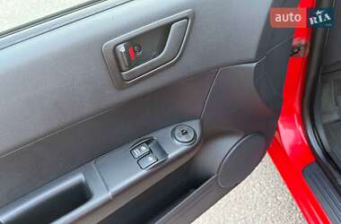 Хэтчбек Hyundai Getz 2010 в 