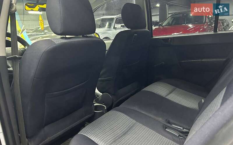 Хэтчбек Hyundai Getz 2006 в Черновцах